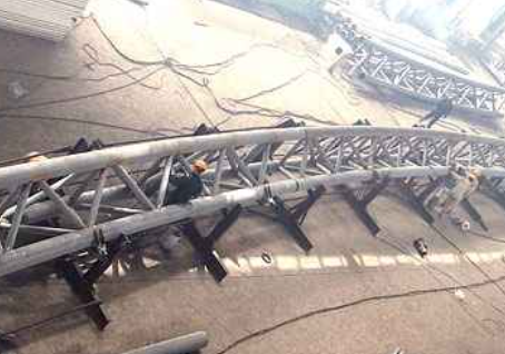 马尔康多功能体育馆案例